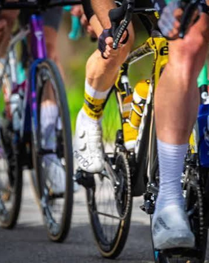 Cycliste en pleine sortie longue
